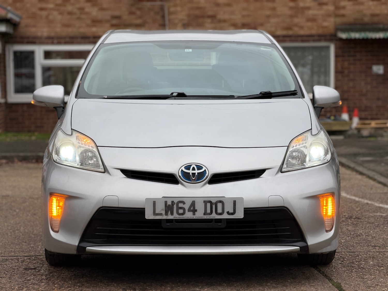 Used Toyota Prius 2022 for sale - 77398900: Photo 2