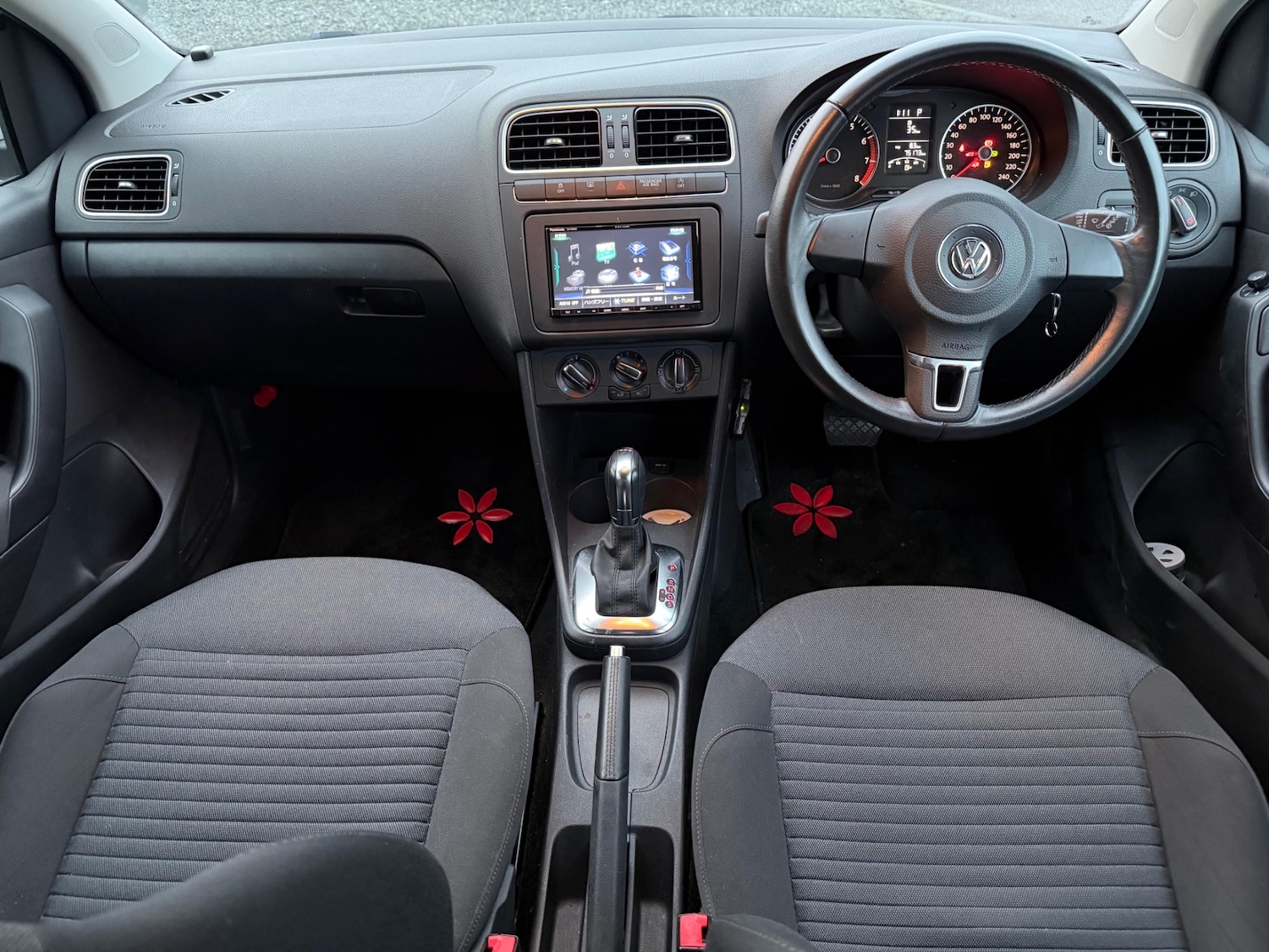 Used Volkswagen Polo 2014 for sale - 77228273: Photo 8