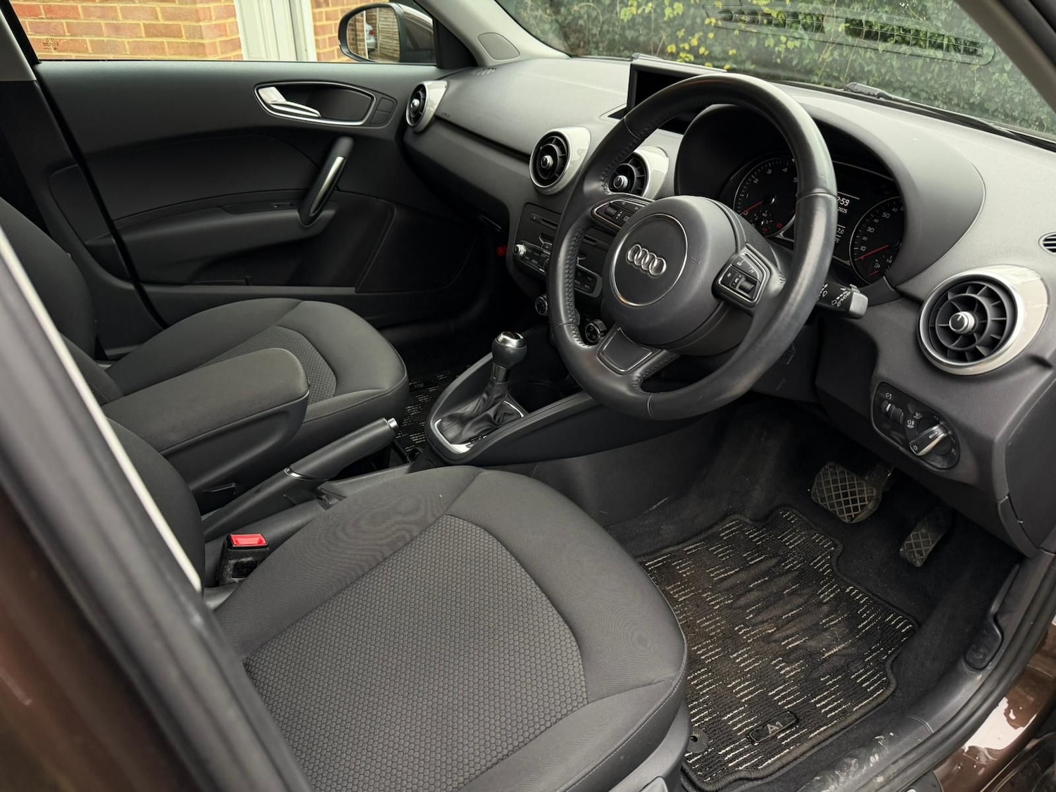 Used Audi A1 2013 for sale - 77261256: Photo 8