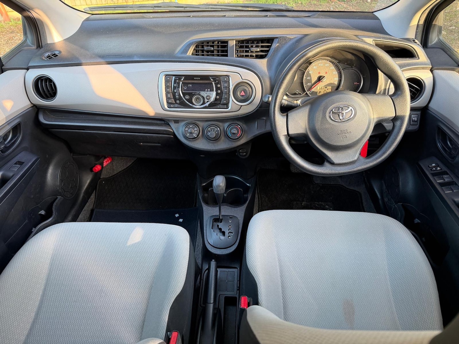 Used Toyota Yaris 2012 for sale - 77747883: Photo 9