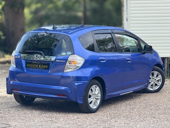 Used Honda Jazz 2011 for sale - 79092560: Photo