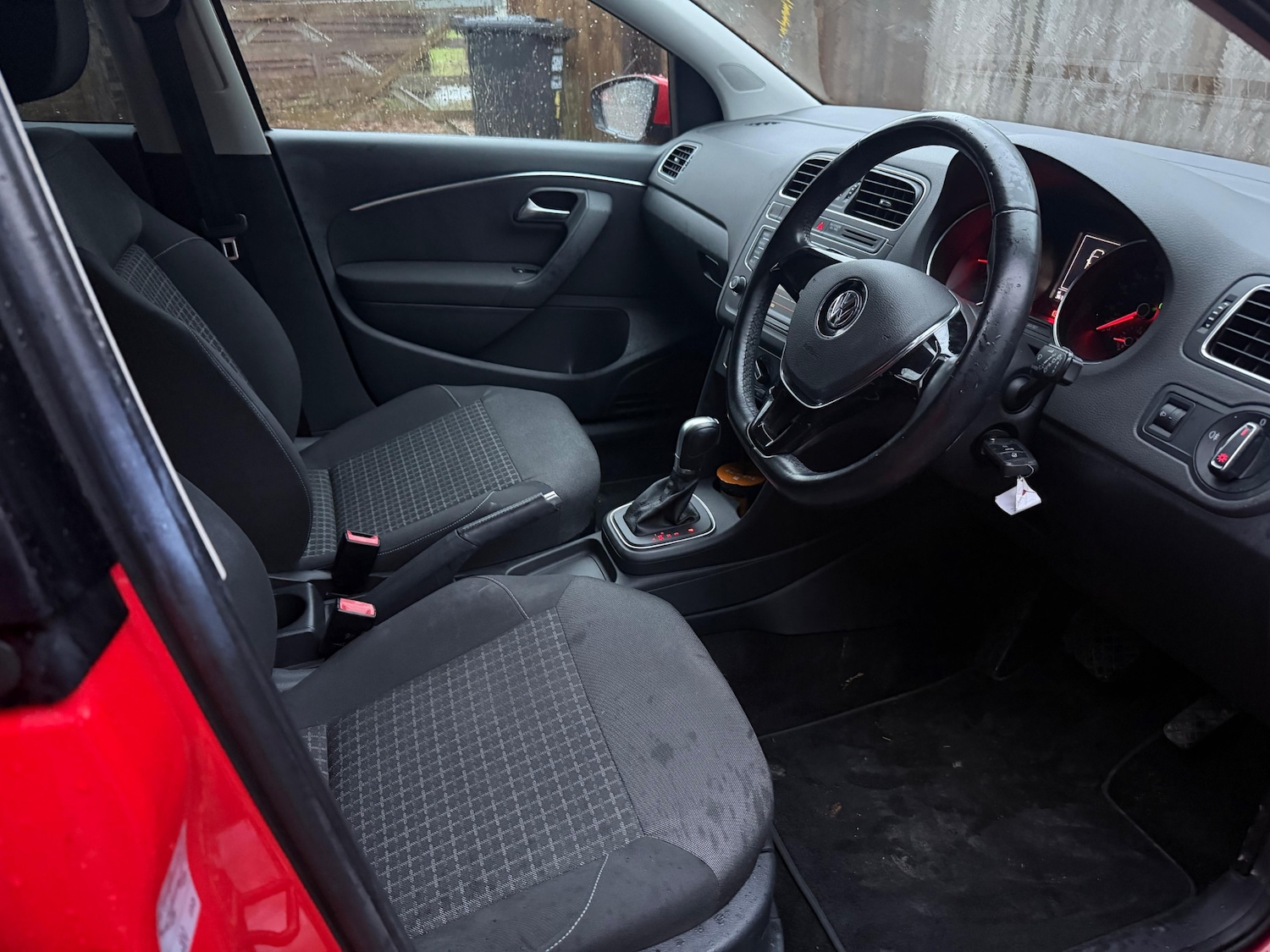 Used Volkswagen Polo 2015 for sale - 77640235: Photo 16