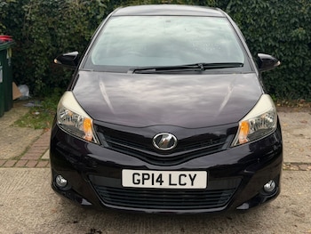 Used Toyota Yaris 2014 for sale - 76381972: Photo
