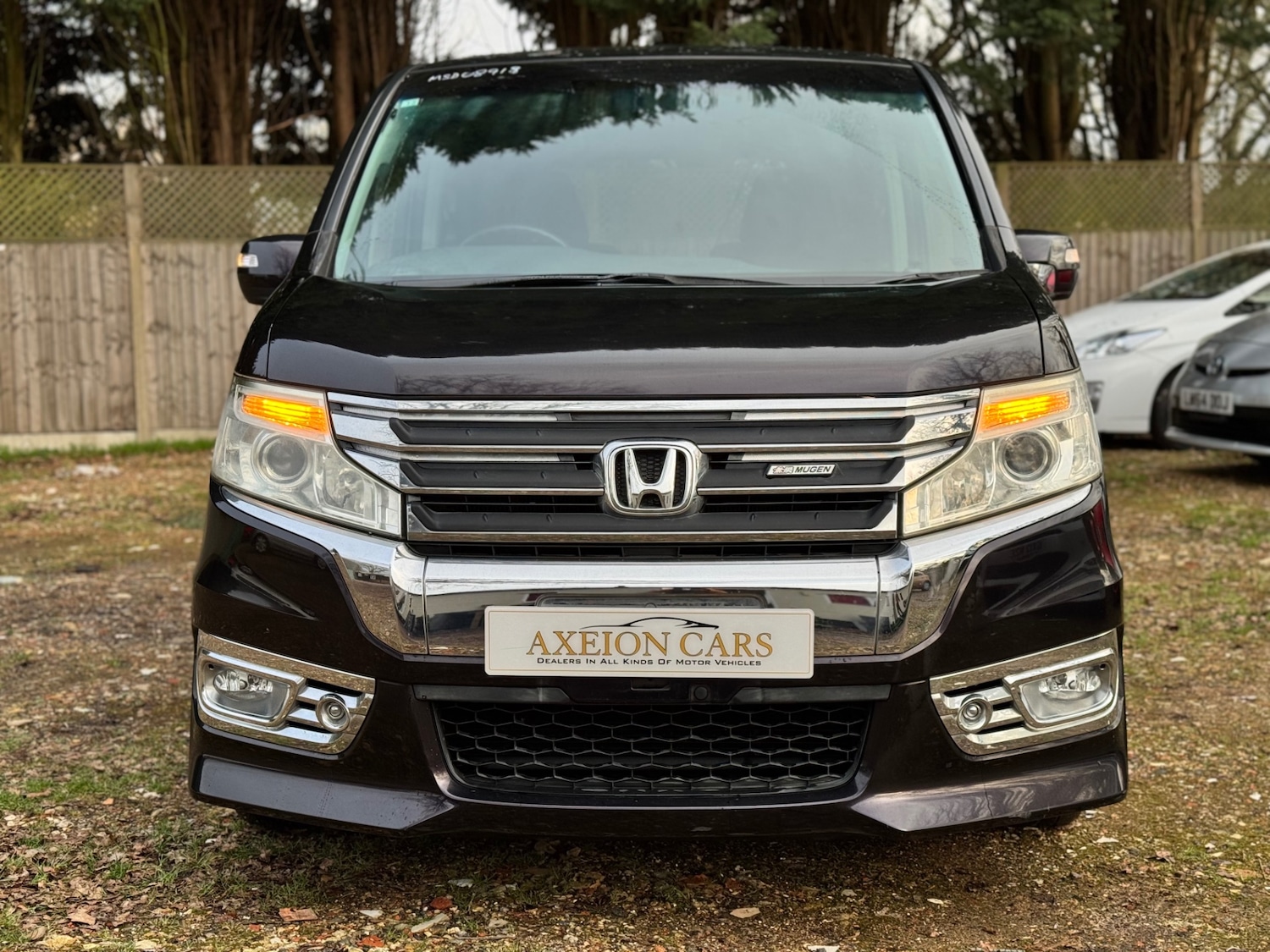 Used Honda Stepwagon 2012 for sale - 77393696: Photo 1