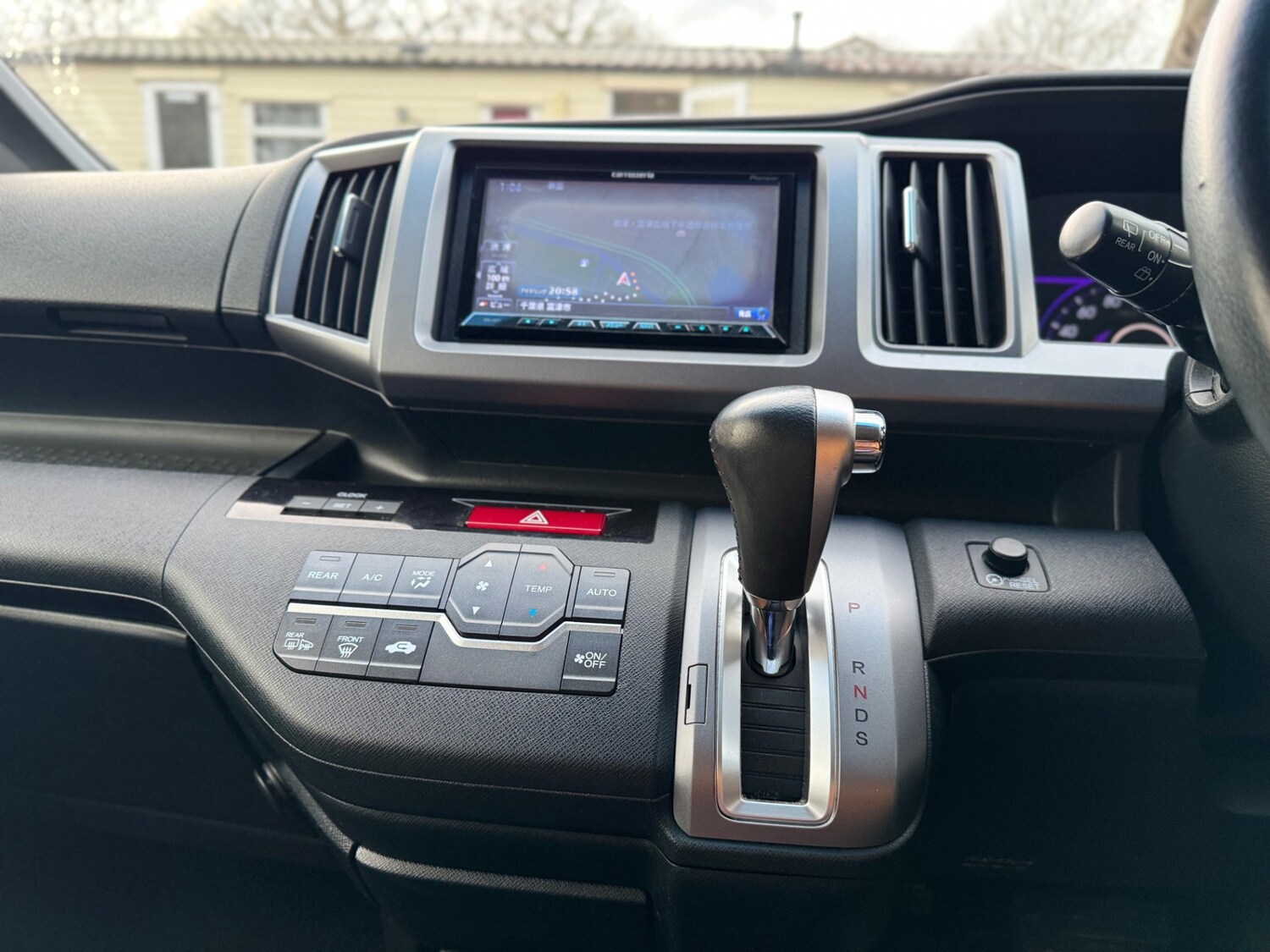 Used Honda Stepwagon 2012 for sale - 77393696: Photo 28