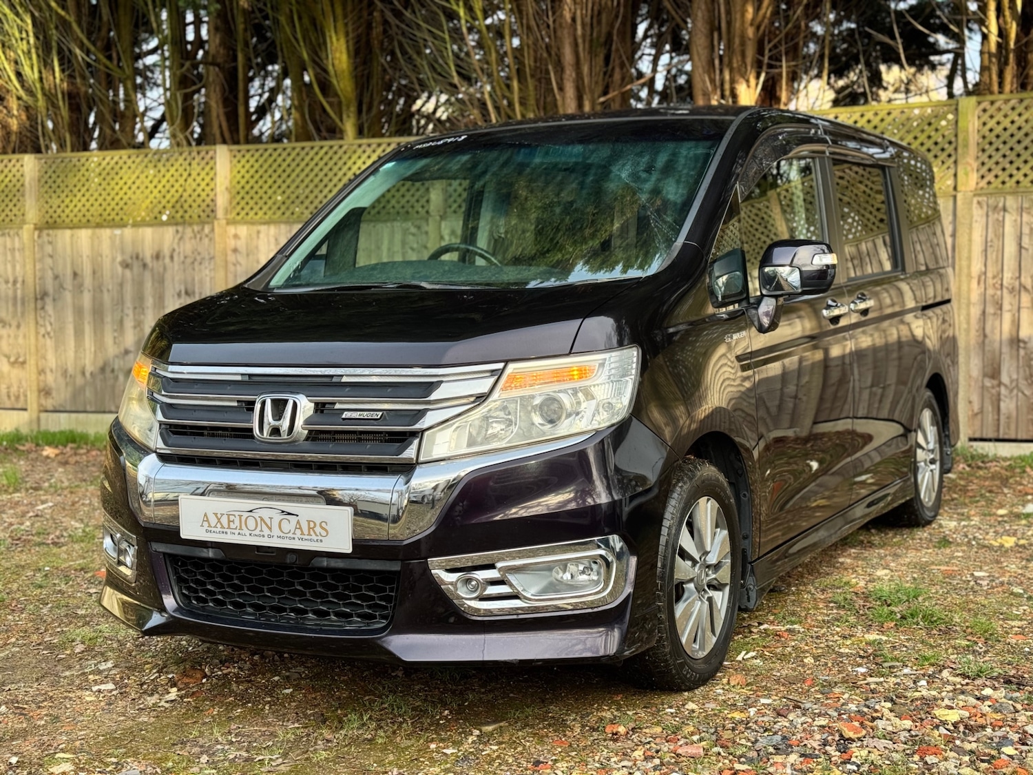 Used Honda Stepwagon 2012 for sale - 77393696: Photo 3