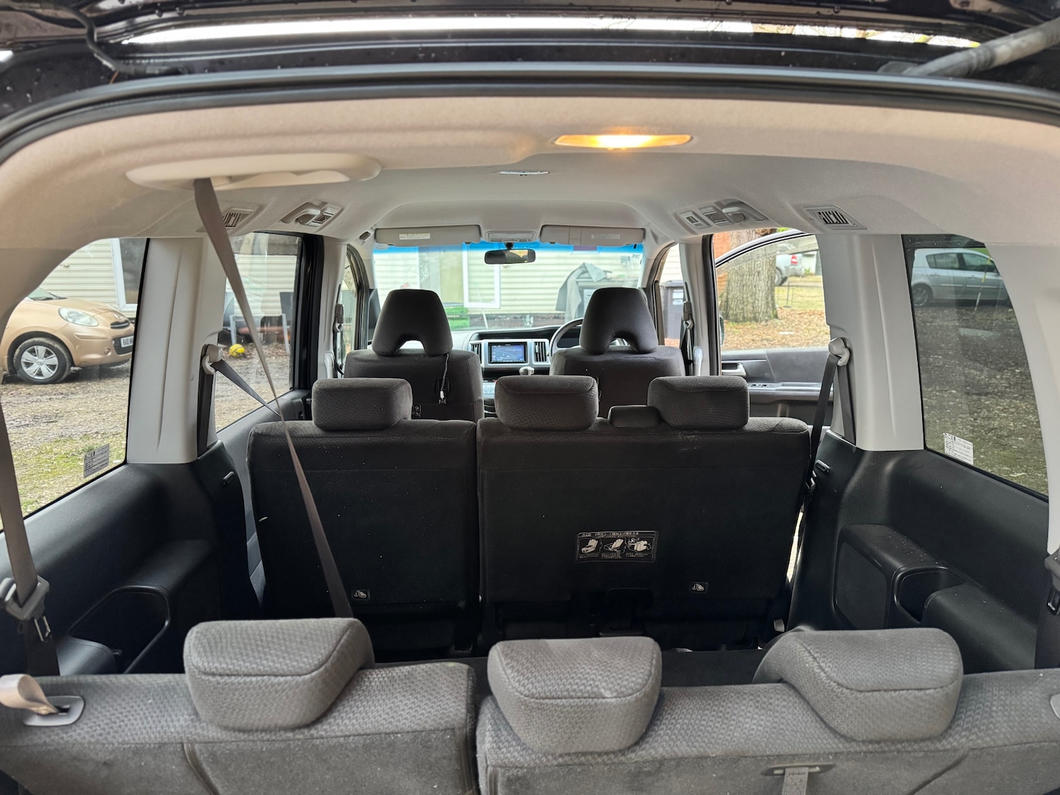 Used Honda Stepwagon 2012 for sale - 77393696: Photo 33