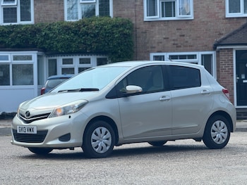 Used Toyota Yaris 2013 for sale - 75601651: Photo