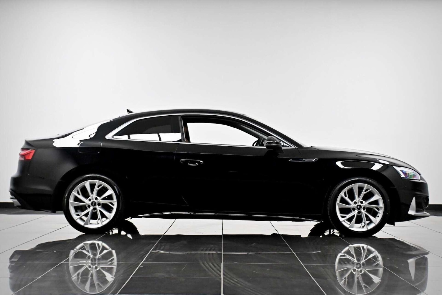 Used Audi A5 2021 for sale - 77774419: Photo 4
