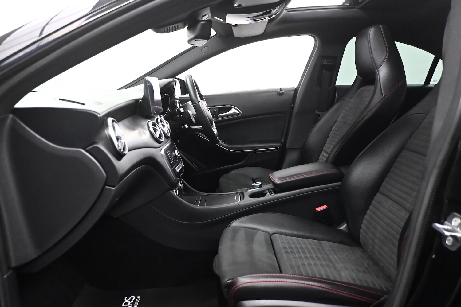 Used Mercedes-Benz CLA 2019 for sale - 76802026: Photo 11