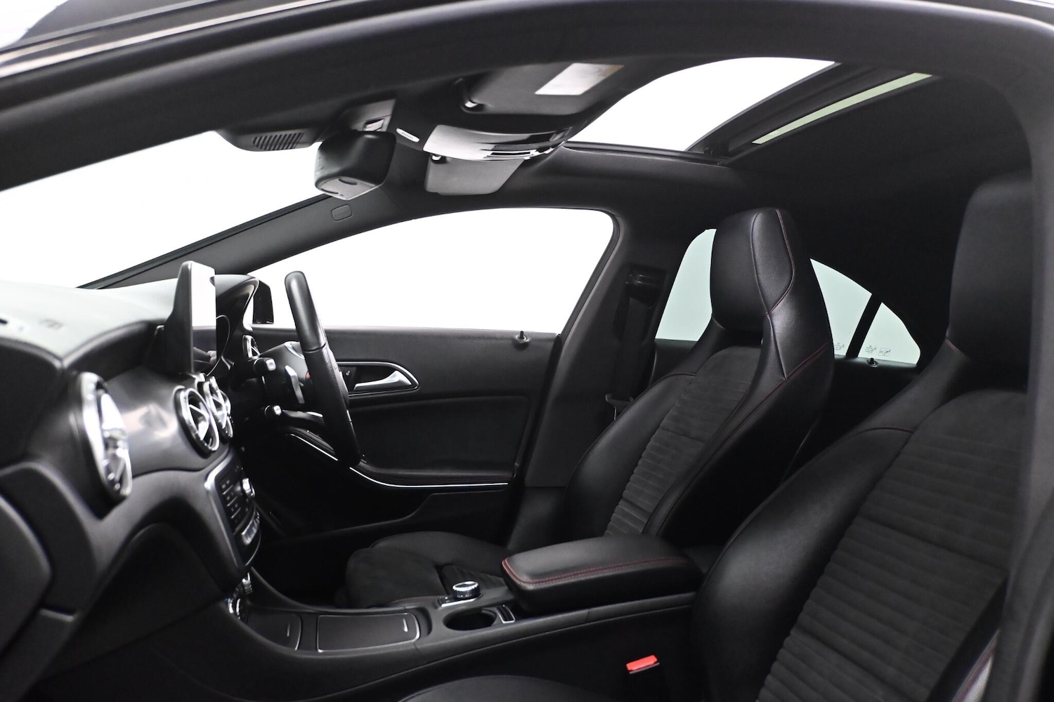 Used Mercedes-Benz CLA 2019 for sale - 76802026: Photo 12