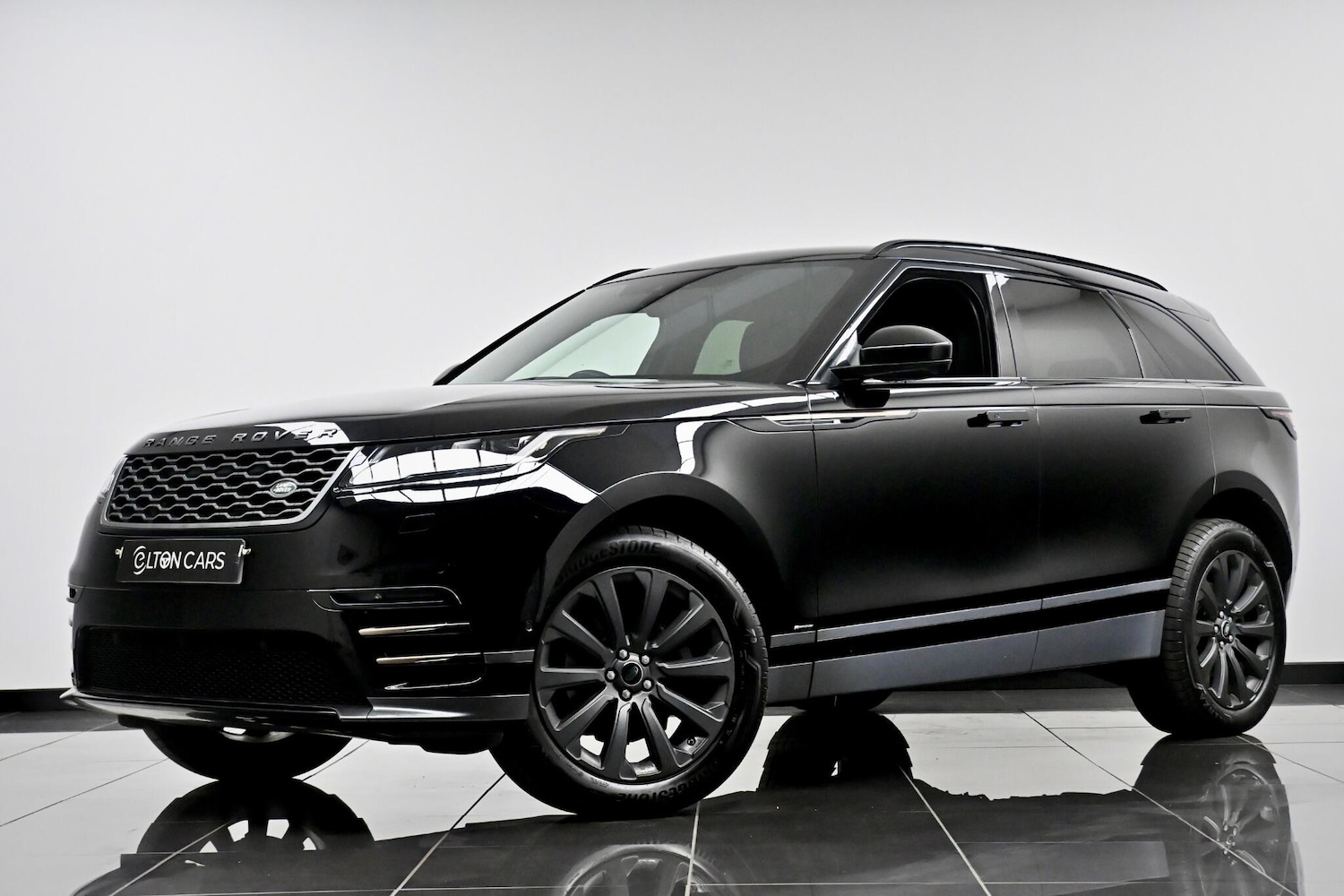 Used Land Rover Range Rover Velar 2018 for sale - 77977787: Photo 2