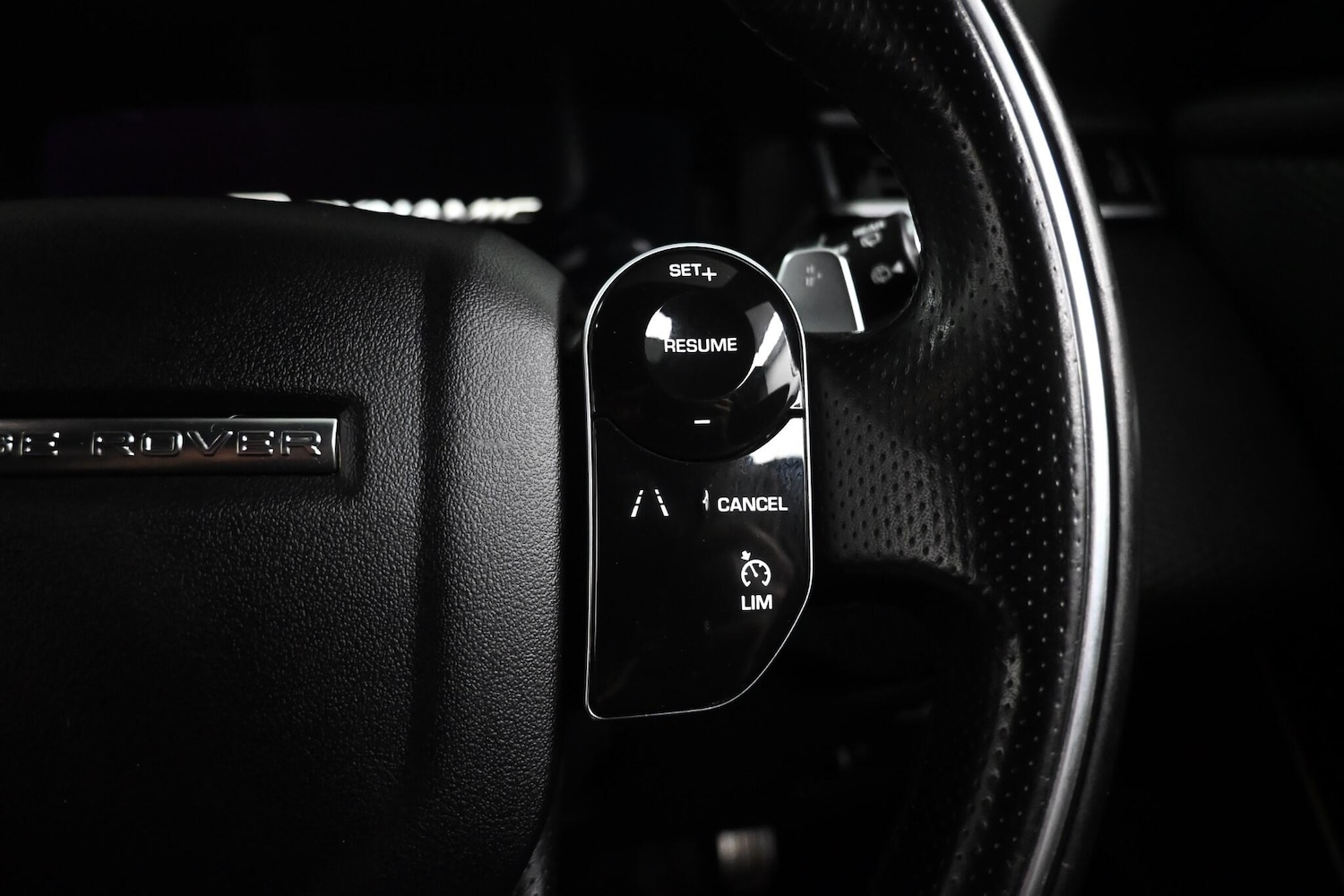 Used Land Rover Range Rover Velar 2018 for sale - 77977787: Photo 25