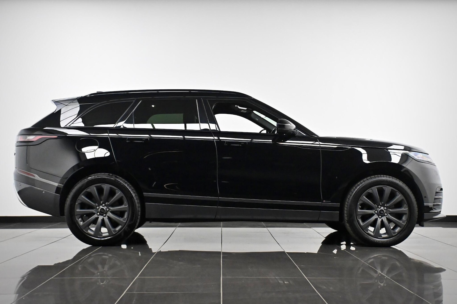 Used Land Rover Range Rover Velar 2018 for sale - 77977787: Photo 4