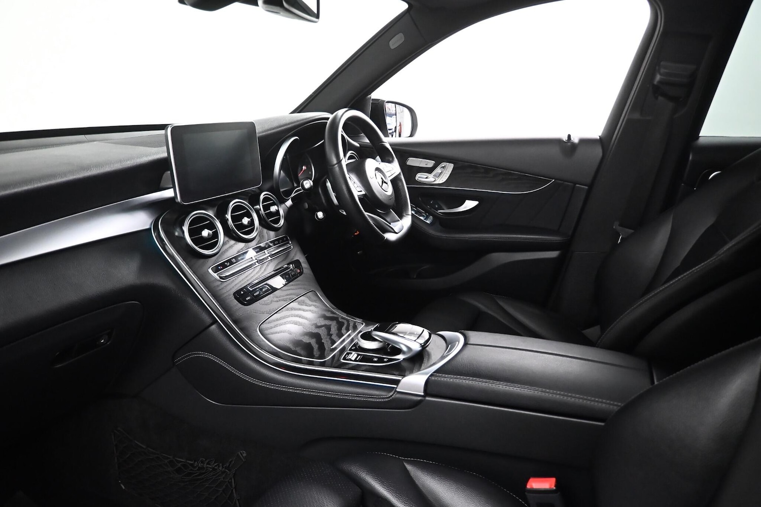 Used Mercedes-Benz GLC 2019 for sale - 77314611: Photo 18