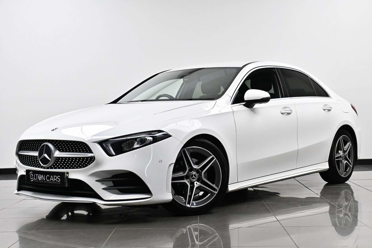 Used Mercedes-Benz A-Class 2019 for sale - 77784005: Photo 2