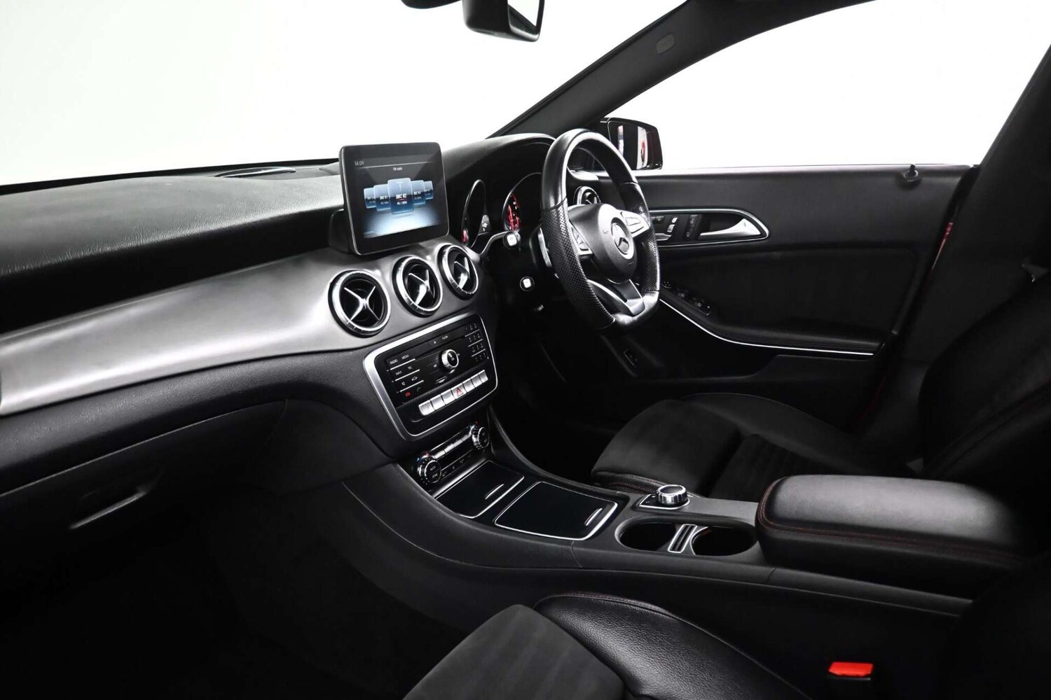 Used Mercedes-Benz CLA 2018 for sale - 77729081: Photo 27