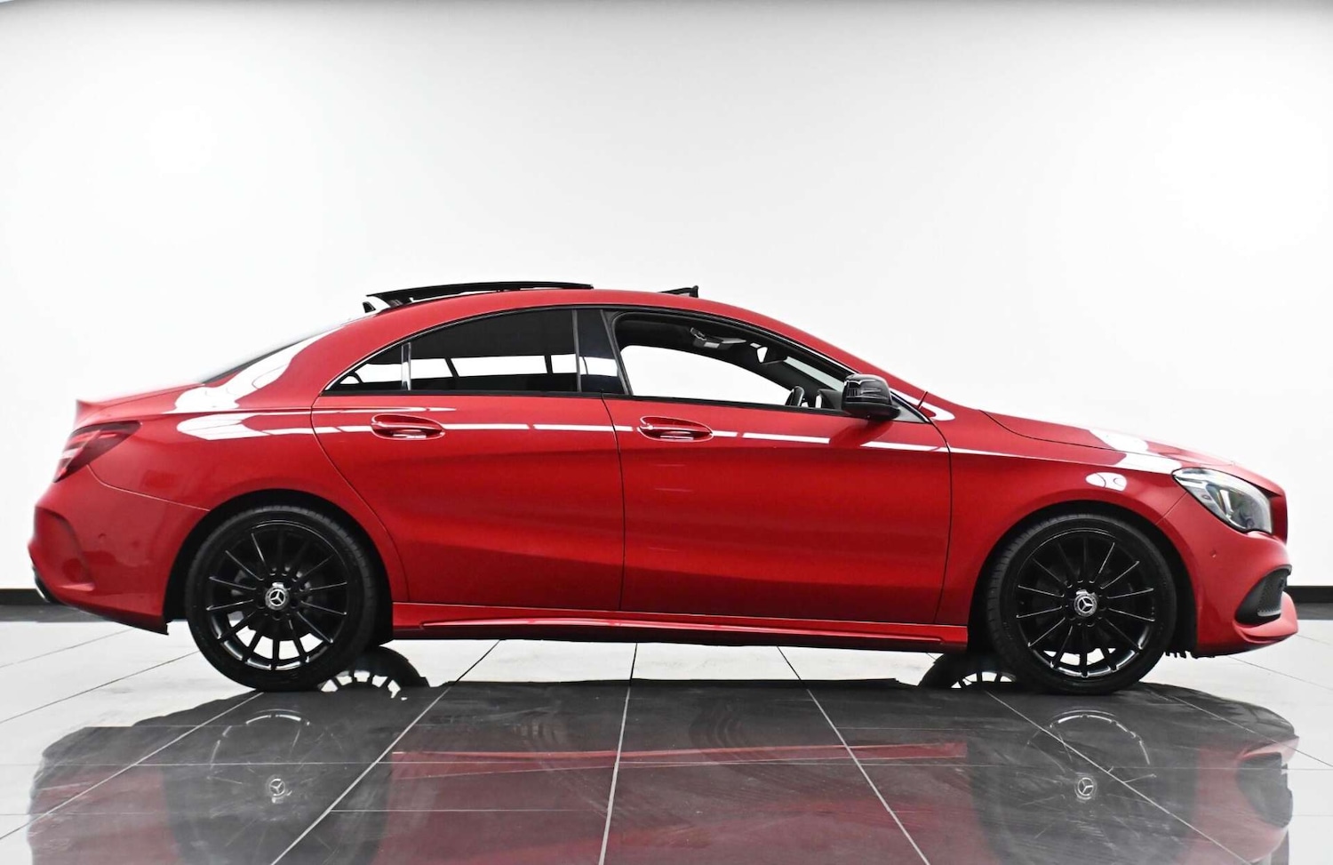 Used Mercedes-Benz CLA 2018 for sale - 77729081: Photo 4