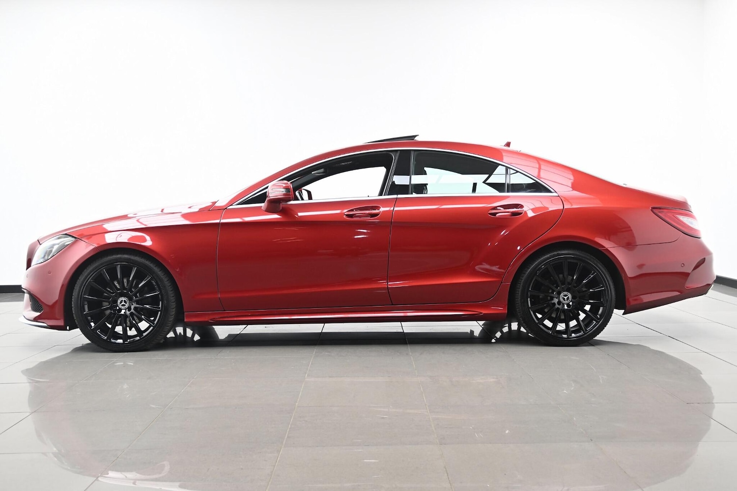 Used Mercedes-Benz CLS 2015 for sale - 76136872: Photo 5