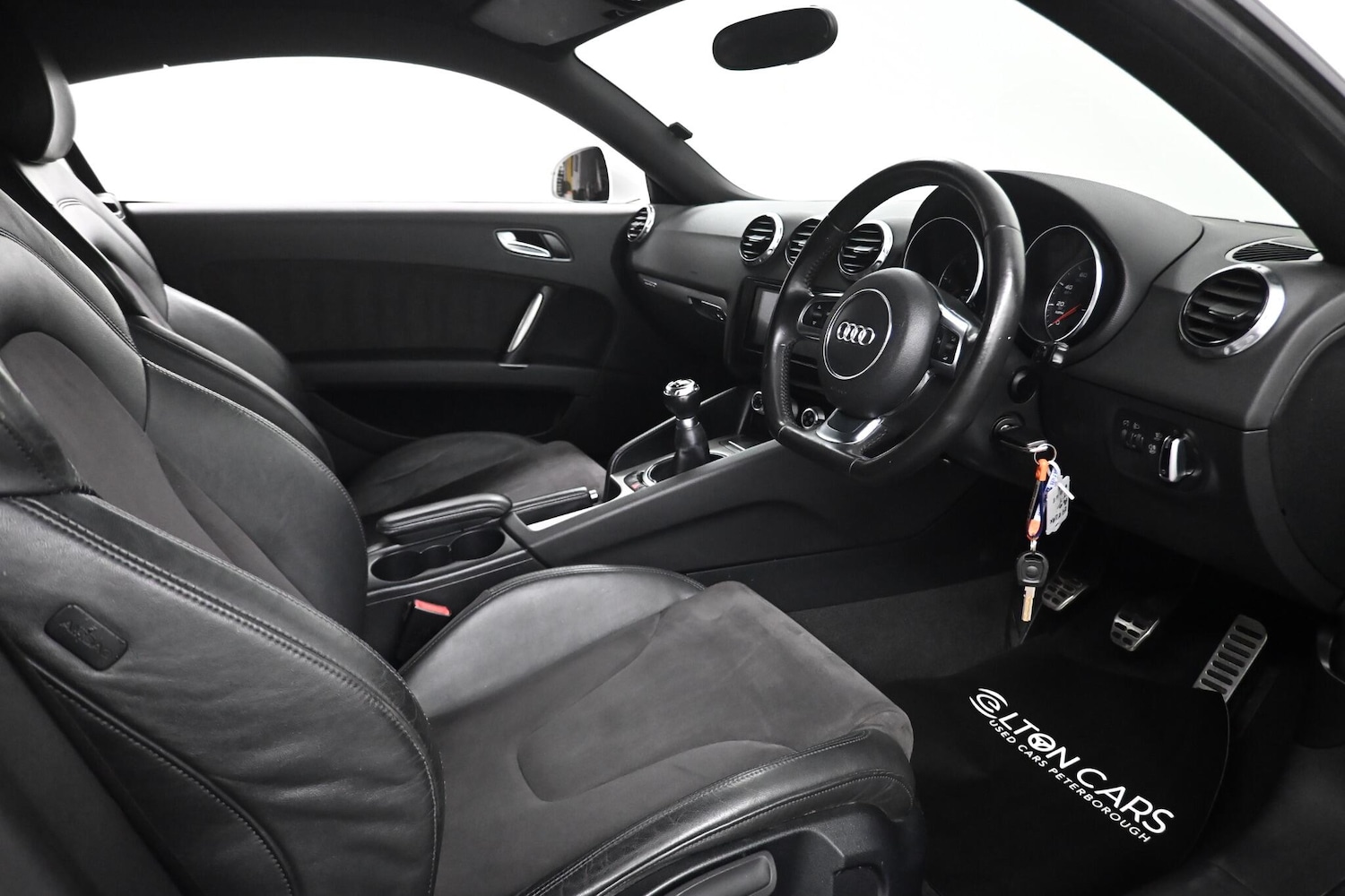 Used Audi TT 2012 for sale - 77683067: Photo 12