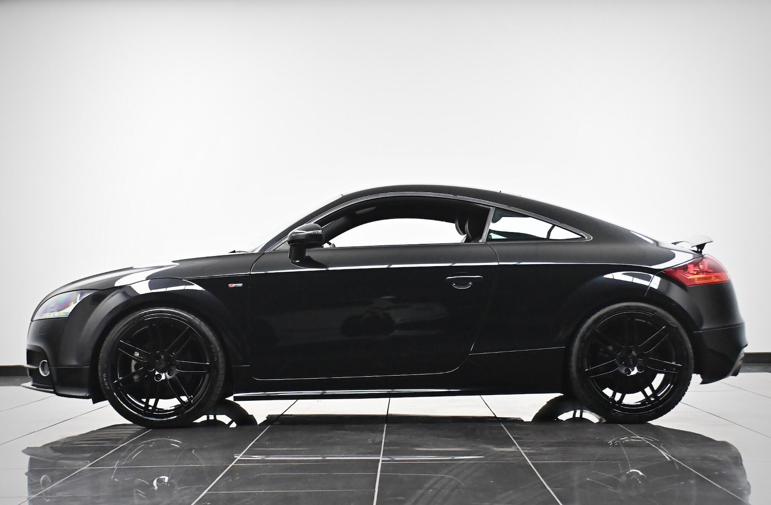 Used Audi TT 2010 for sale - 77229289: Photo 5