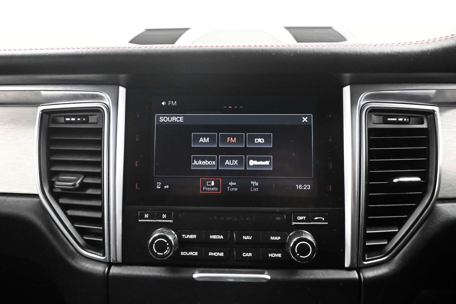 Used Porsche Macan 2016 for sale - 77774474: Photo 20