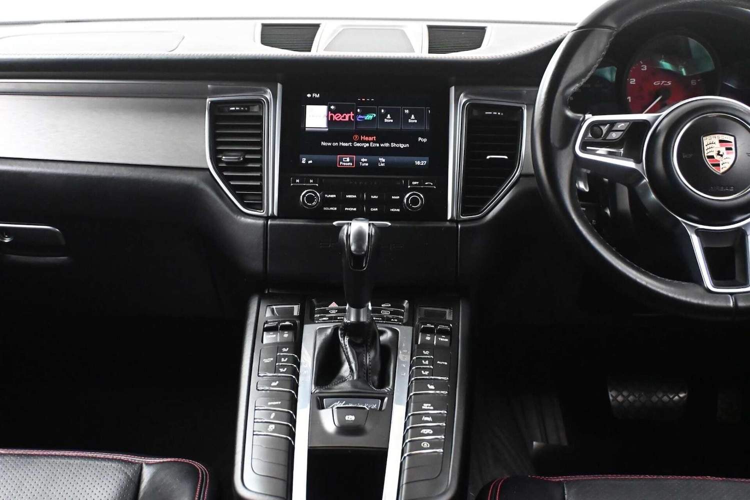 Used Porsche Macan 2016 for sale - 77774474: Photo 31