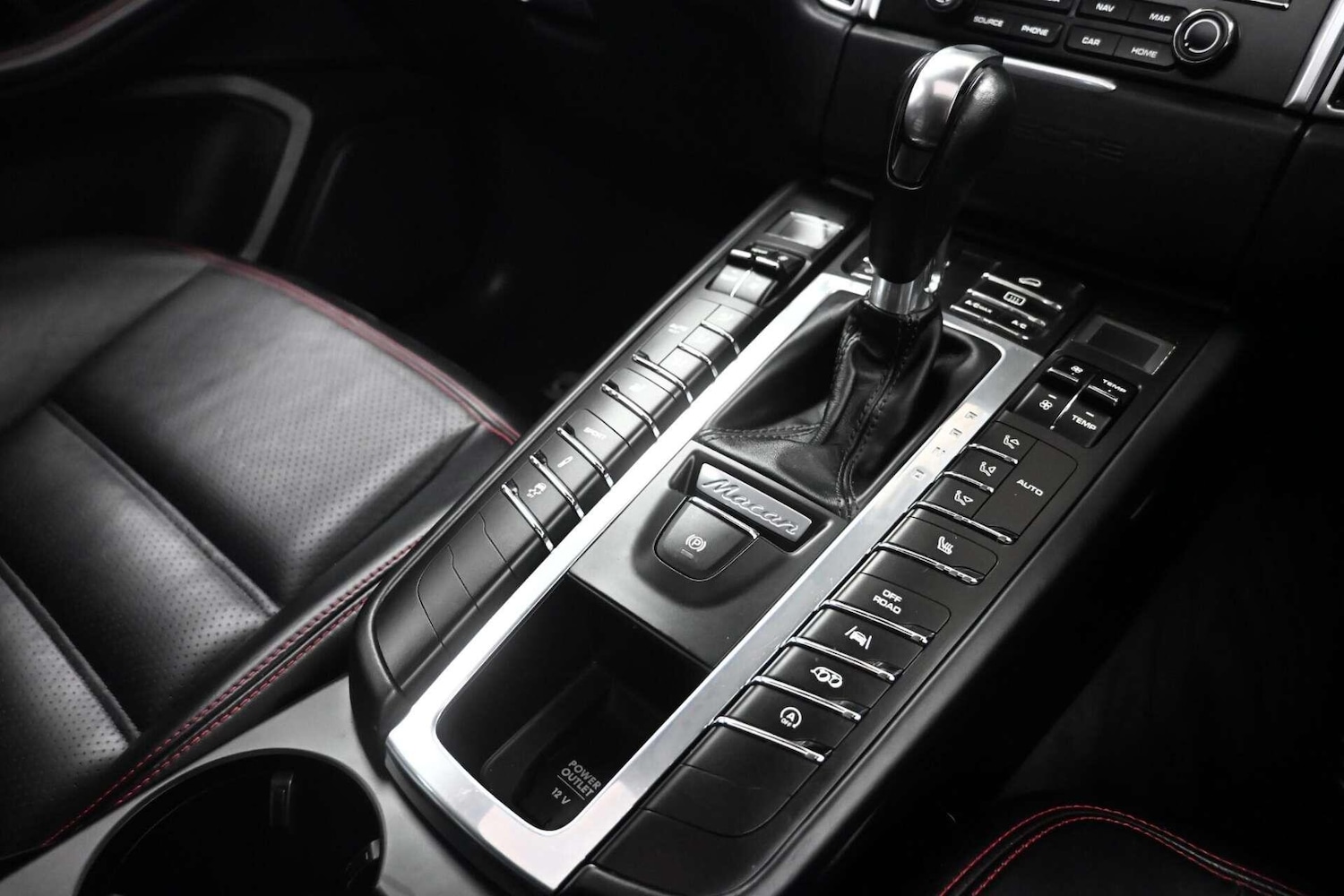 Used Porsche Macan 2016 for sale - 77774474: Photo 32