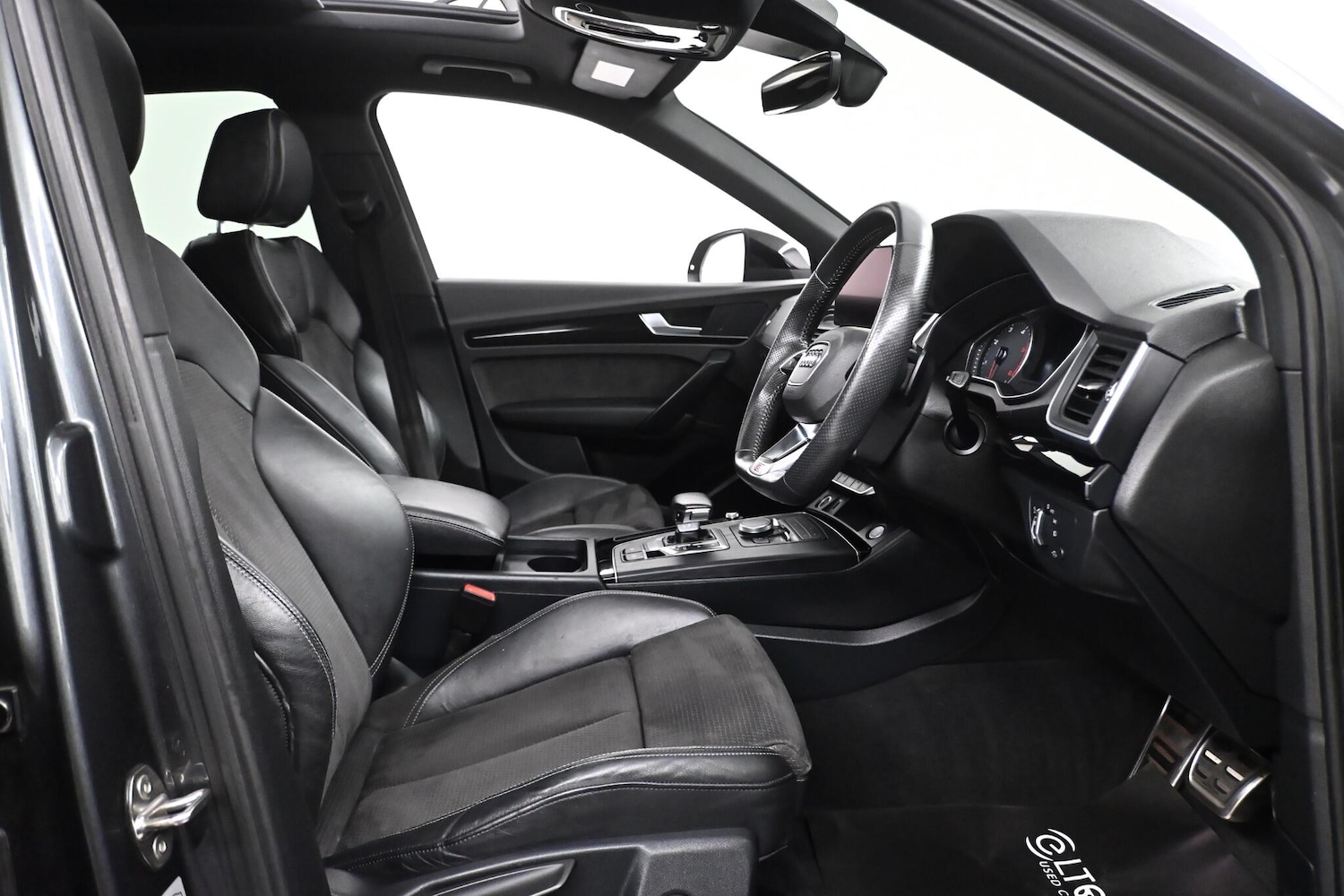 Used Audi Q5 2019 for sale - 77939498: Photo 14