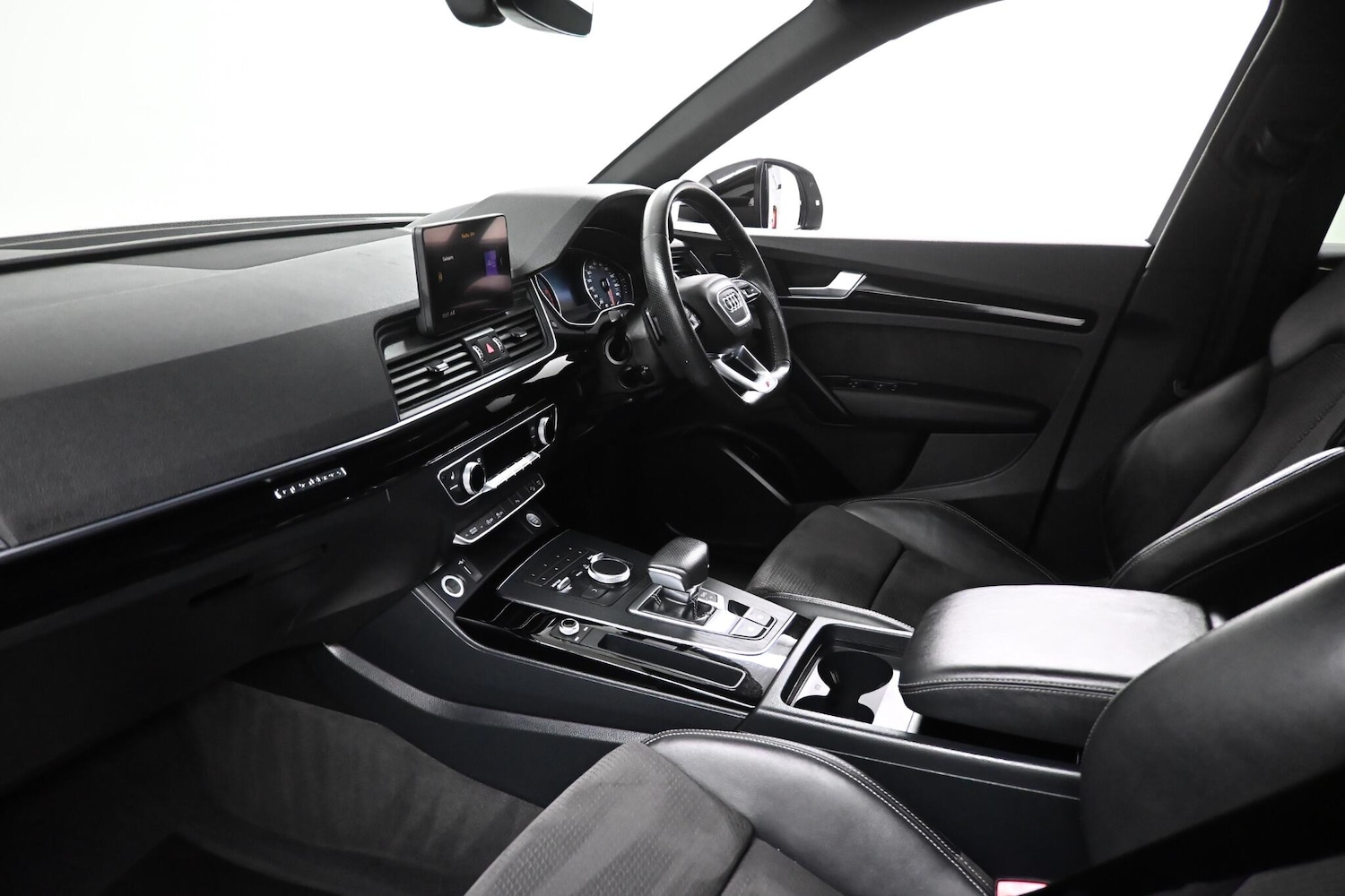 Used Audi Q5 2019 for sale - 77939498: Photo 24