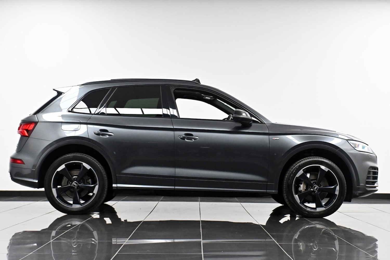 Used Audi Q5 2019 for sale - 77939498: Photo 4