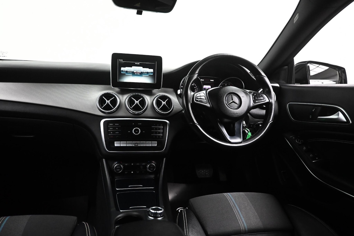 Used Mercedes-Benz CLA 2017 for sale - 76095222: Photo 22