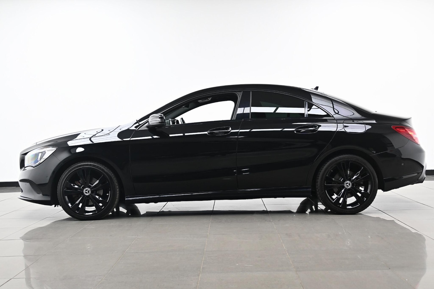 Used Mercedes-Benz CLA 2017 for sale - 76095222: Photo 5