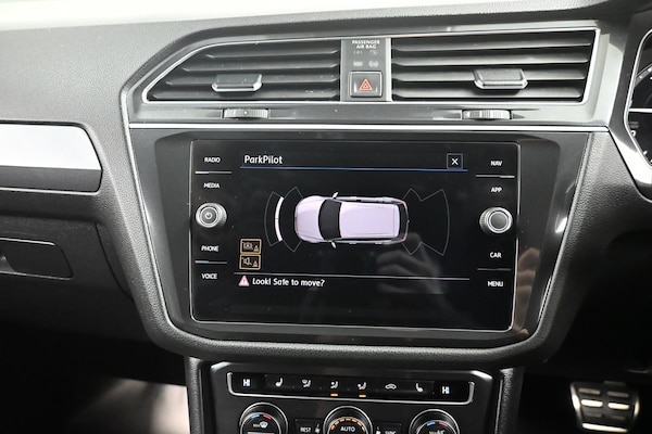 Used Volkswagen Tiguan 2017 for sale - 76199637: Photo 15