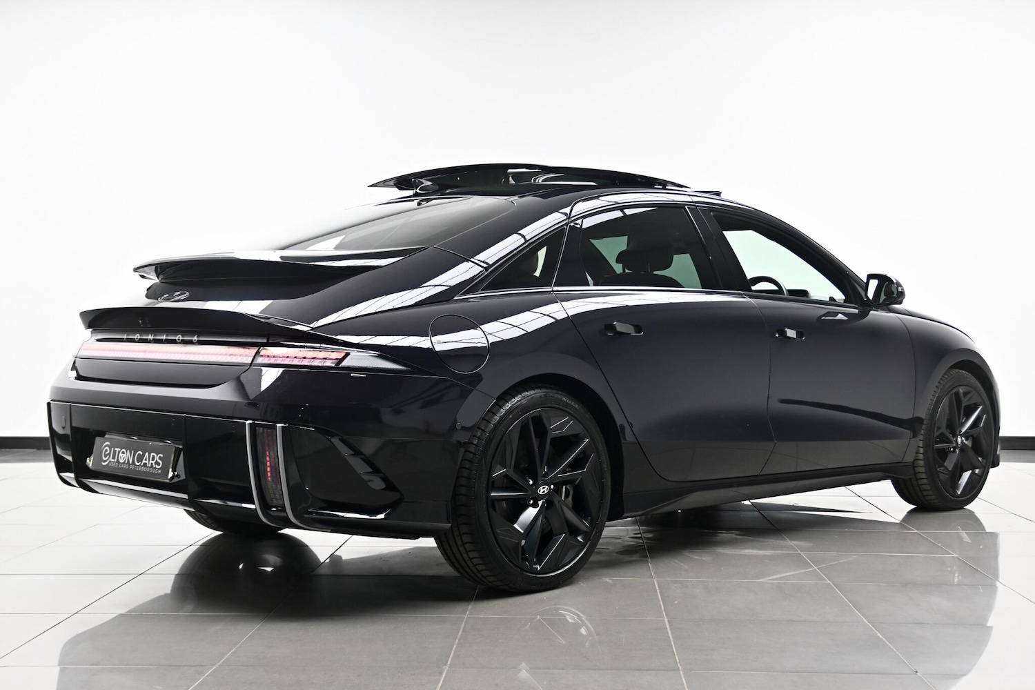 Used Hyundai IONIQ 6 2023 for sale - 76913399: Photo 10