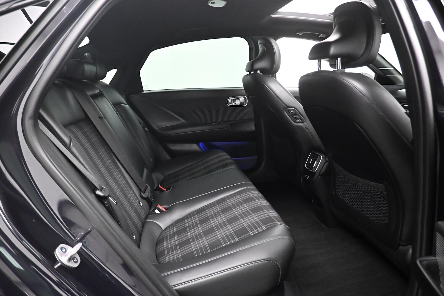 Used Hyundai IONIQ 6 2023 for sale - 76913399: Photo 16