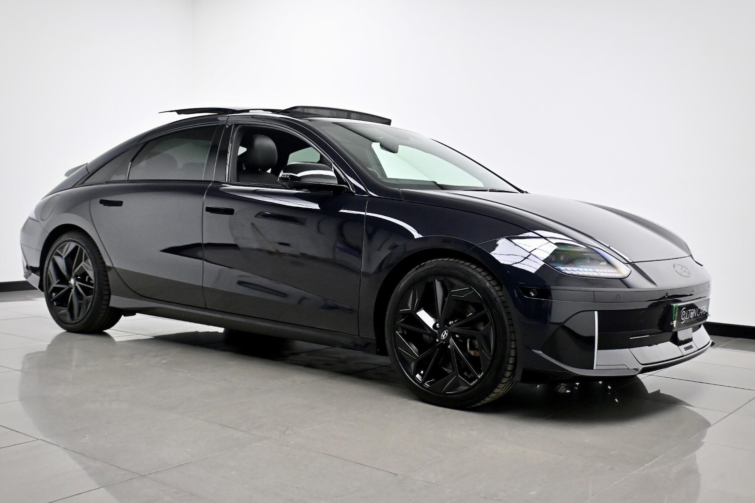 Used Hyundai IONIQ 6 2023 for sale - 76913399: Photo 8