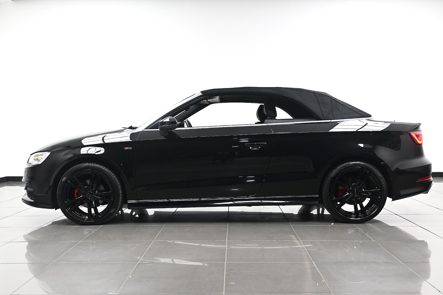 Used Audi A3 Cabriolet 2015 for sale - 76398680: Photo 15