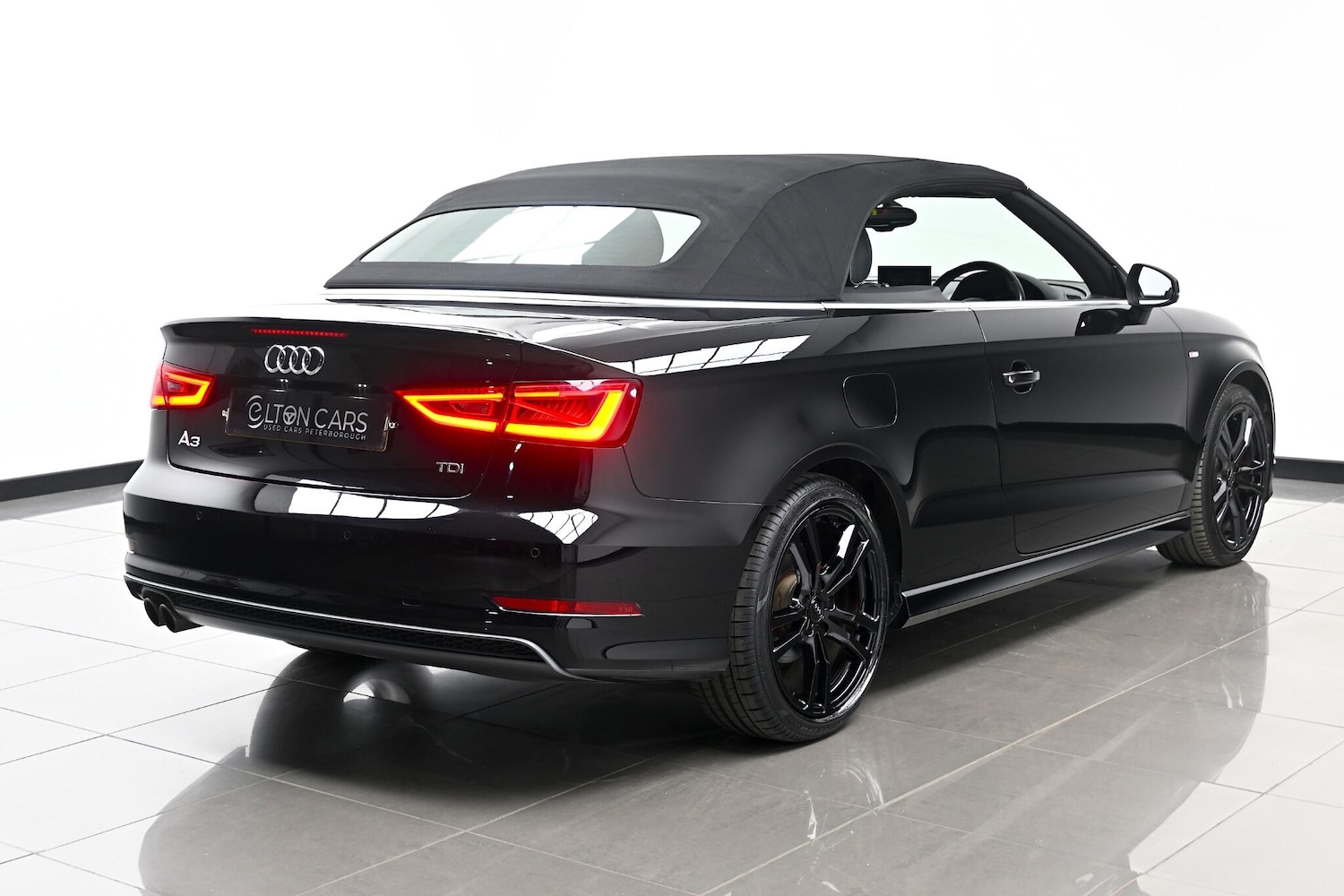Used Audi A3 Cabriolet 2015 for sale - 76398680: Photo 18