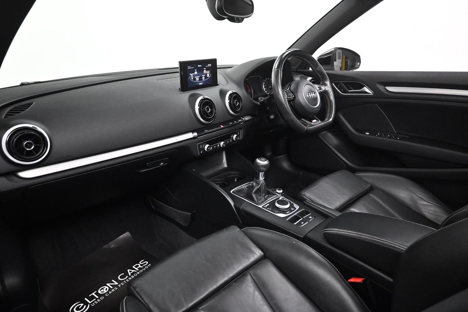 Used Audi A3 Cabriolet 2015 for sale - 76398680: Photo 34