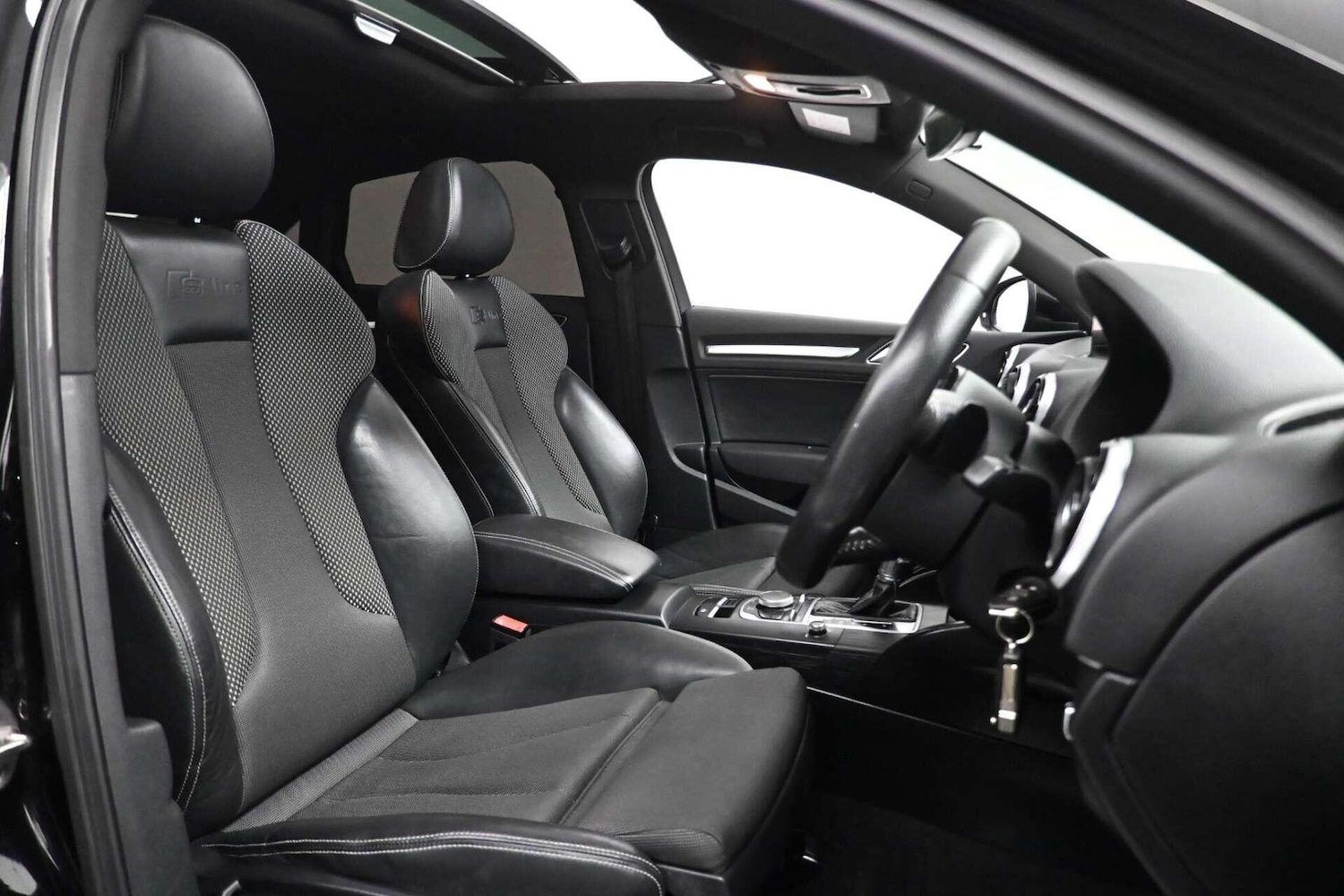 Used Audi A3 2016 for sale - 77774476: Photo 14