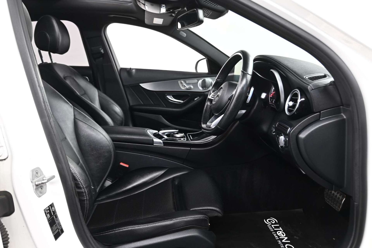 Used Mercedes-Benz C Class 2015 for sale - 77729053: Photo 14