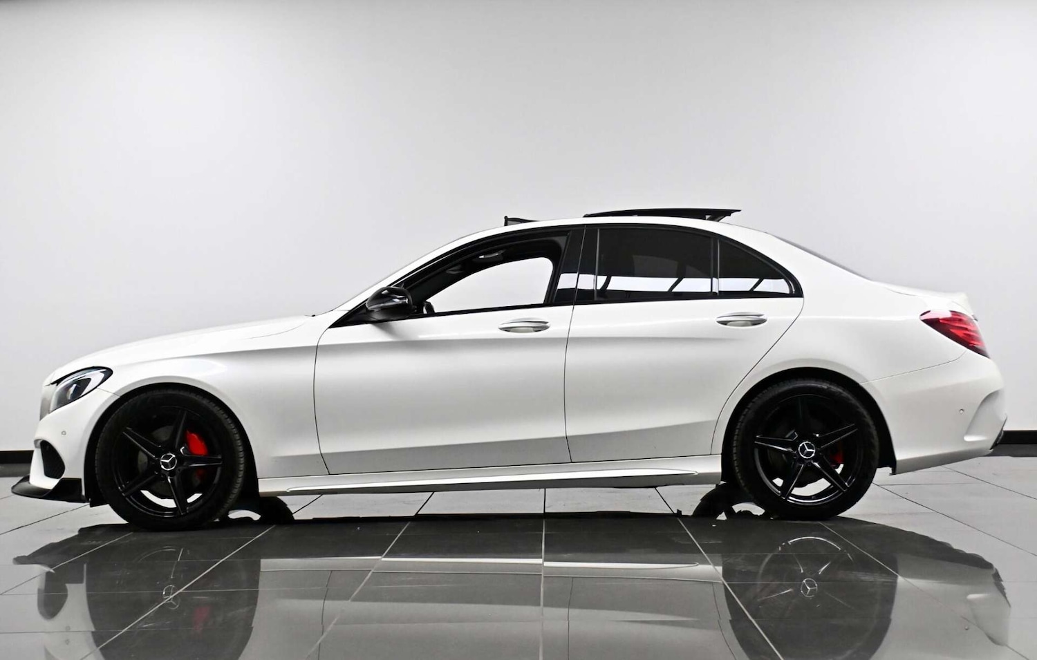 Used Mercedes-Benz C Class 2015 for sale - 77729053: Photo 5