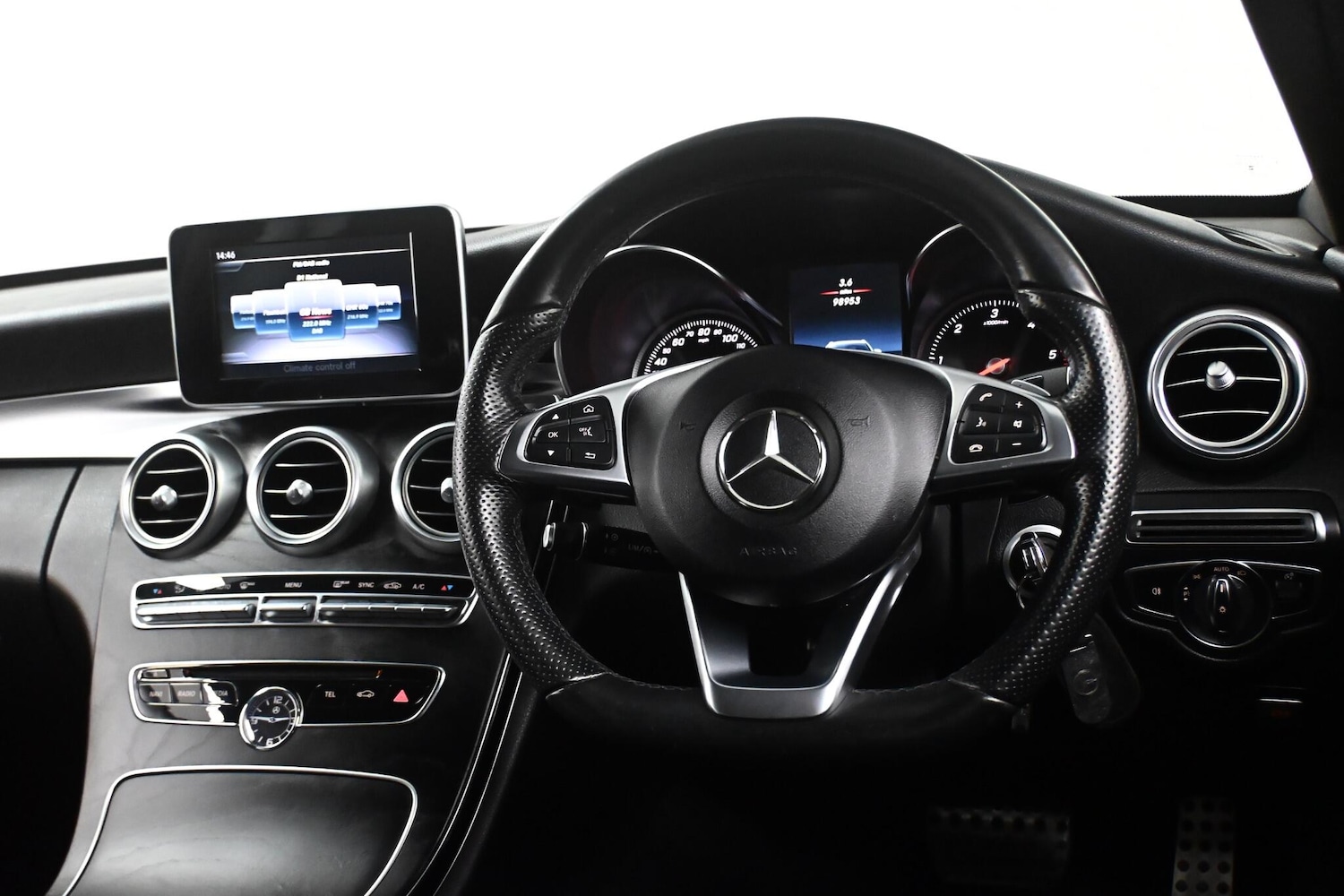 Used Mercedes-Benz C Class 2018 for sale - 77793610: Photo 19