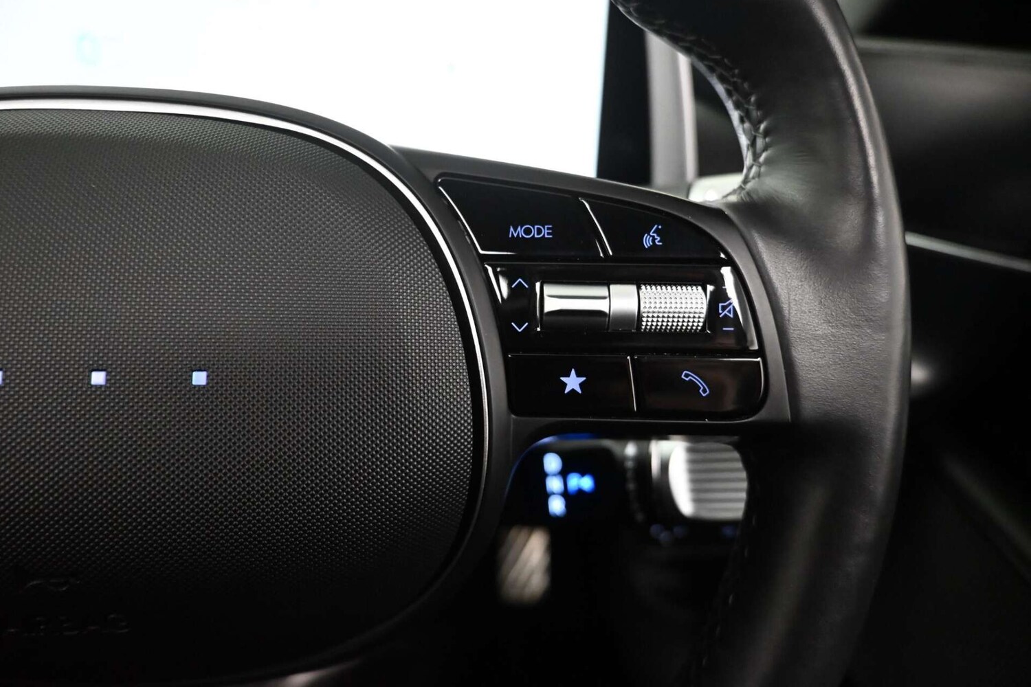 Used Hyundai IONIQ 6 2023 for sale - 77729080: Photo 34