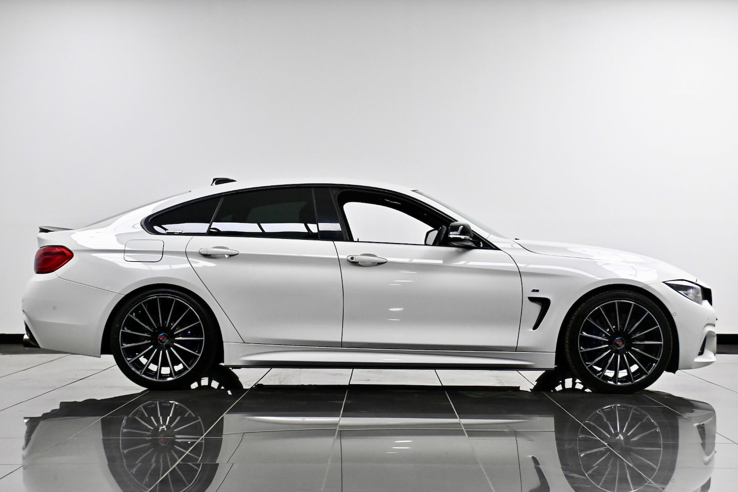 Used BMW 4 Series 2017 for sale - 77426031: Photo 4