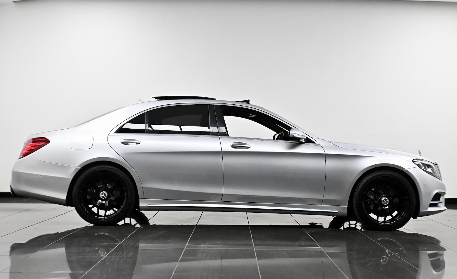 Used Mercedes-Benz S Class 2015 for sale - 77291604: Photo 4