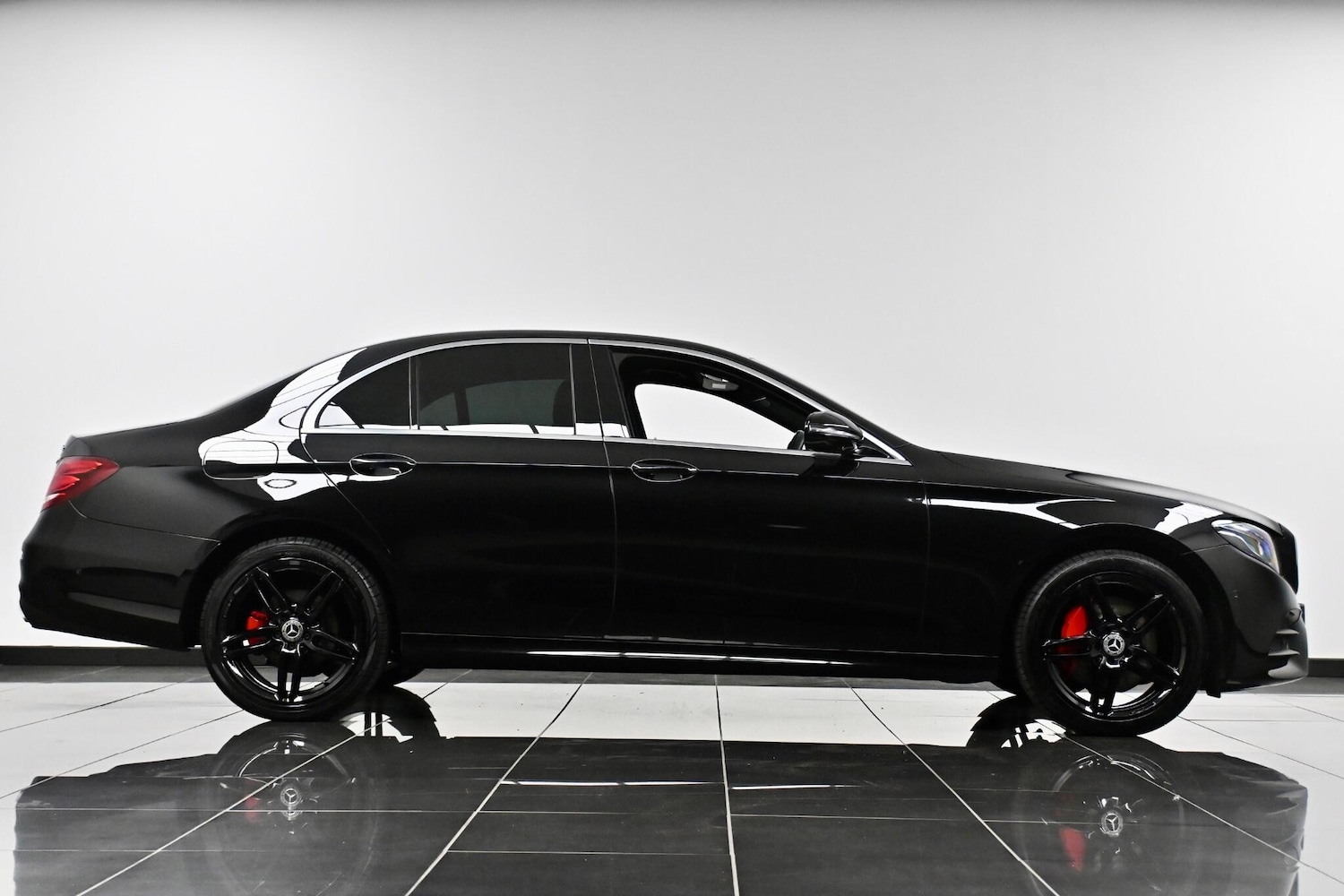 Used Mercedes-Benz E Class 2019 for sale - 78058702: Photo 4