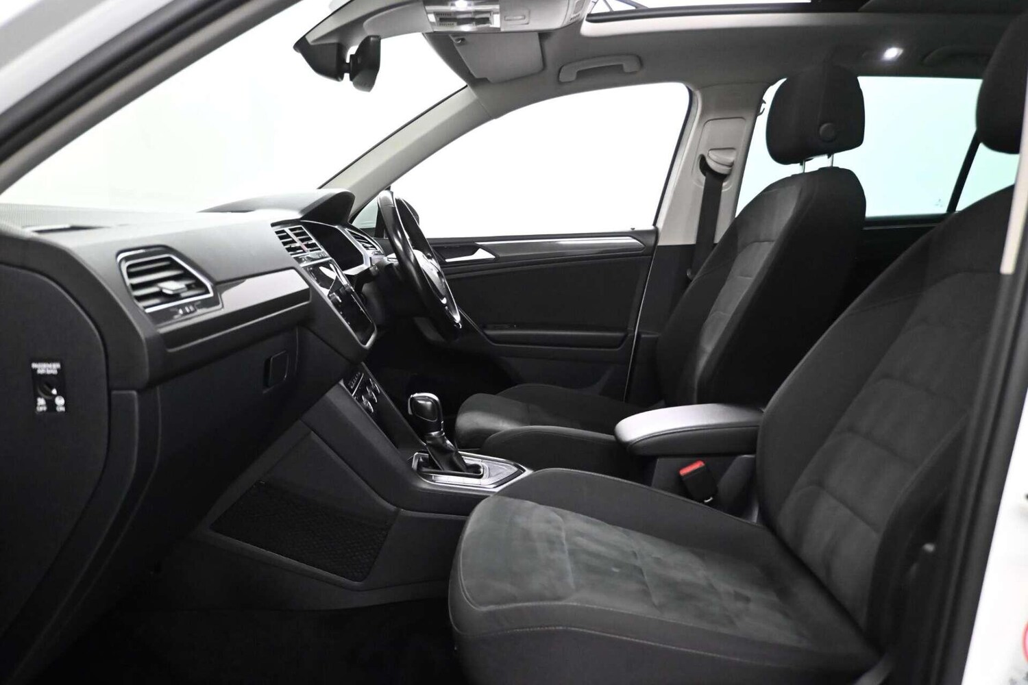 Used Volkswagen Tiguan 2018 for sale - 77774465: Photo 15