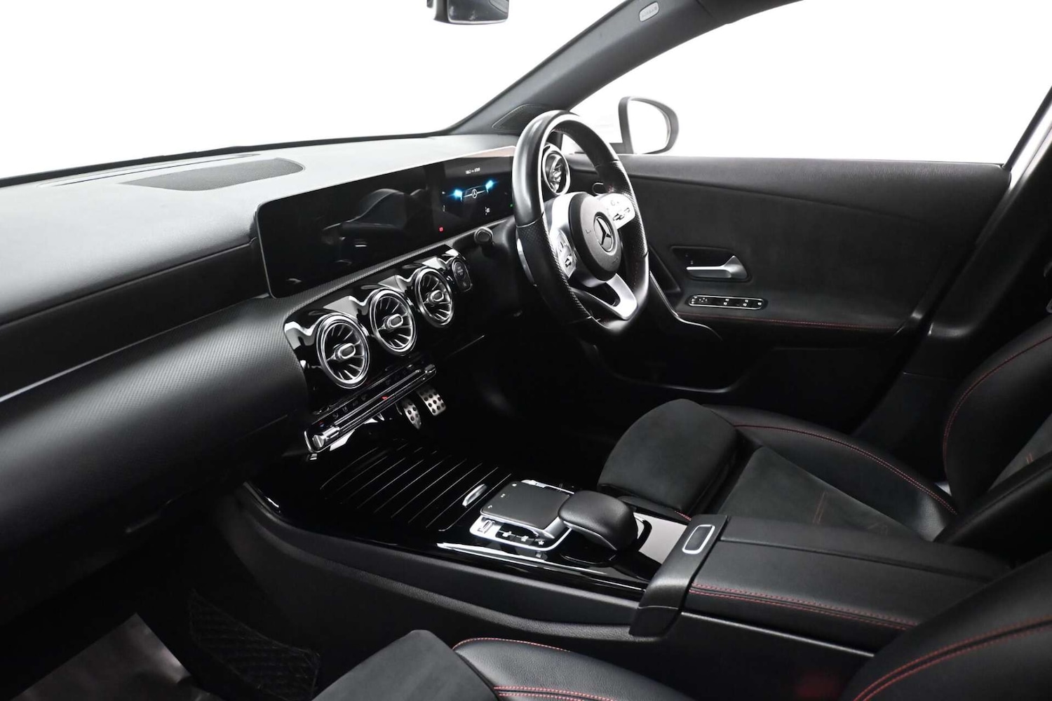 Used Mercedes-Benz A-Class 2019 for sale - 77729100: Photo 11